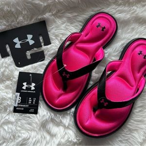 NWT Under Armour Women’s Sz 8 Black/Hot Pink W Marbella VII Sandals